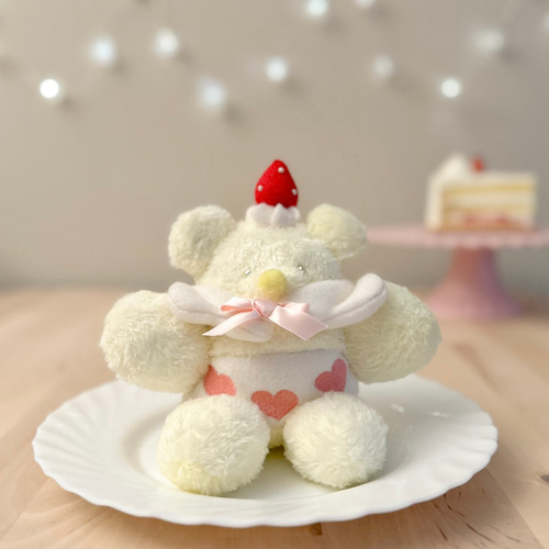 くまのぬいぐるみ ショートケーキ｜いちご・手のりサイズ ぬいぐるみ