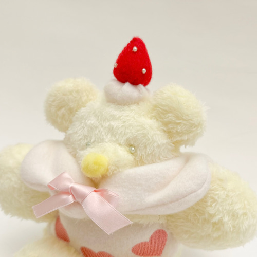 くまのぬいぐるみ ショートケーキ｜いちご・手のりサイズ ぬいぐるみ