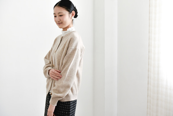【カシミヤ★3カラー展開】カーディガン│鏡ボタン│厚手│カジュアル│通勤・通学│C-77 13枚目の画像