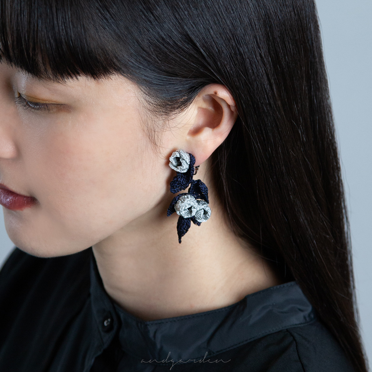 [予約販売] シルクの手編みイヤリング・ピアス | 月夜の庭園 新月⚫︎ (送料無料)