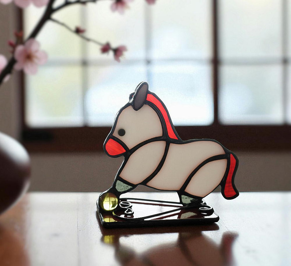 お正月2026 ステンドグラス干支 午「お馬のしろ♪」正月 新年 1枚目の画像