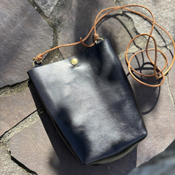 皮、革、レザー サコッシュ の人気通販｜Creema(クリーマ) 国内最大の