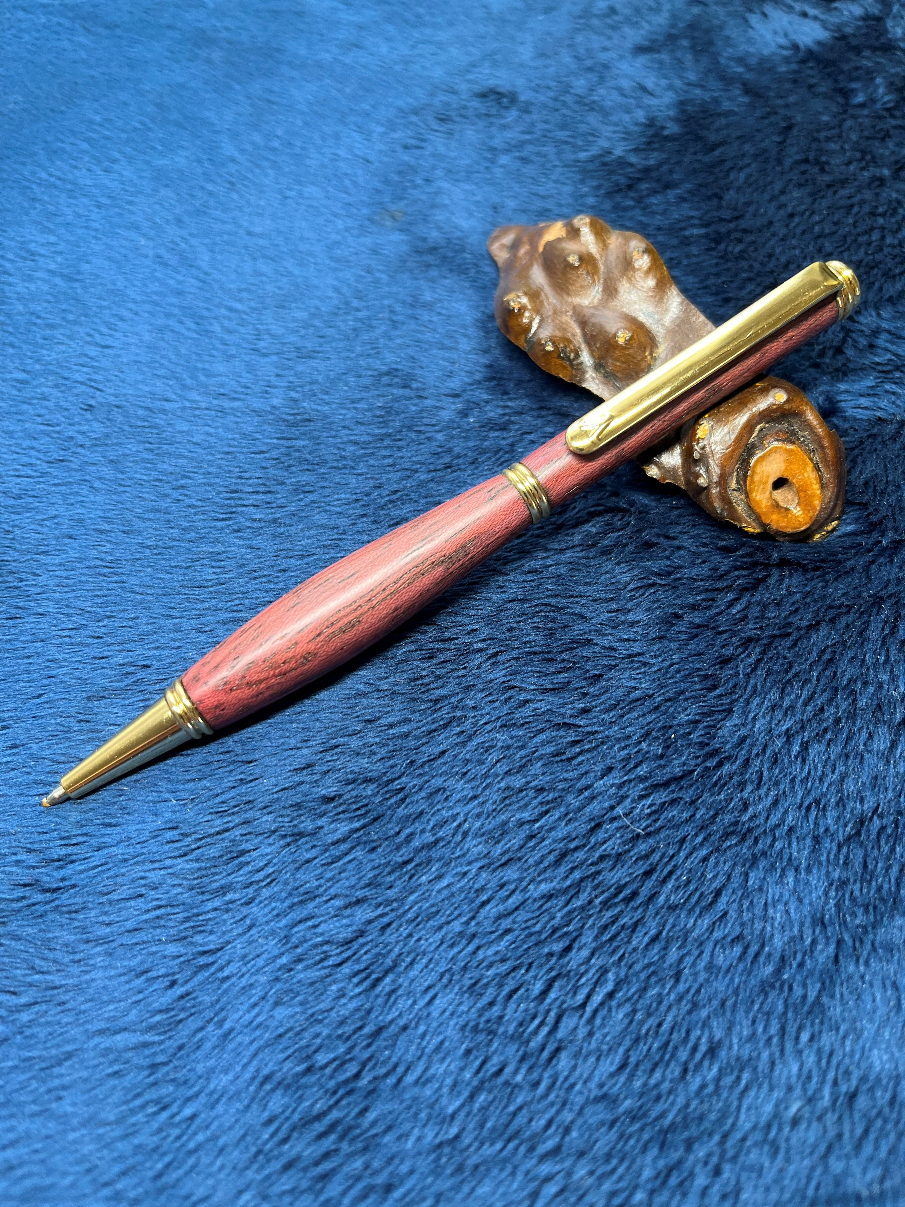 木のボールペン　No,28　パープルハート