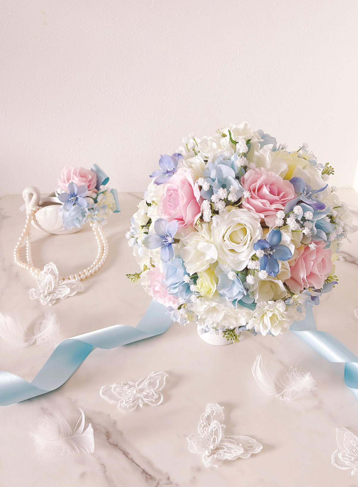 【パステルカラーブーケ】ローズと小花のラウンドブーケ＆ブートニア（造花）ピンク・ホワイト・ブルー