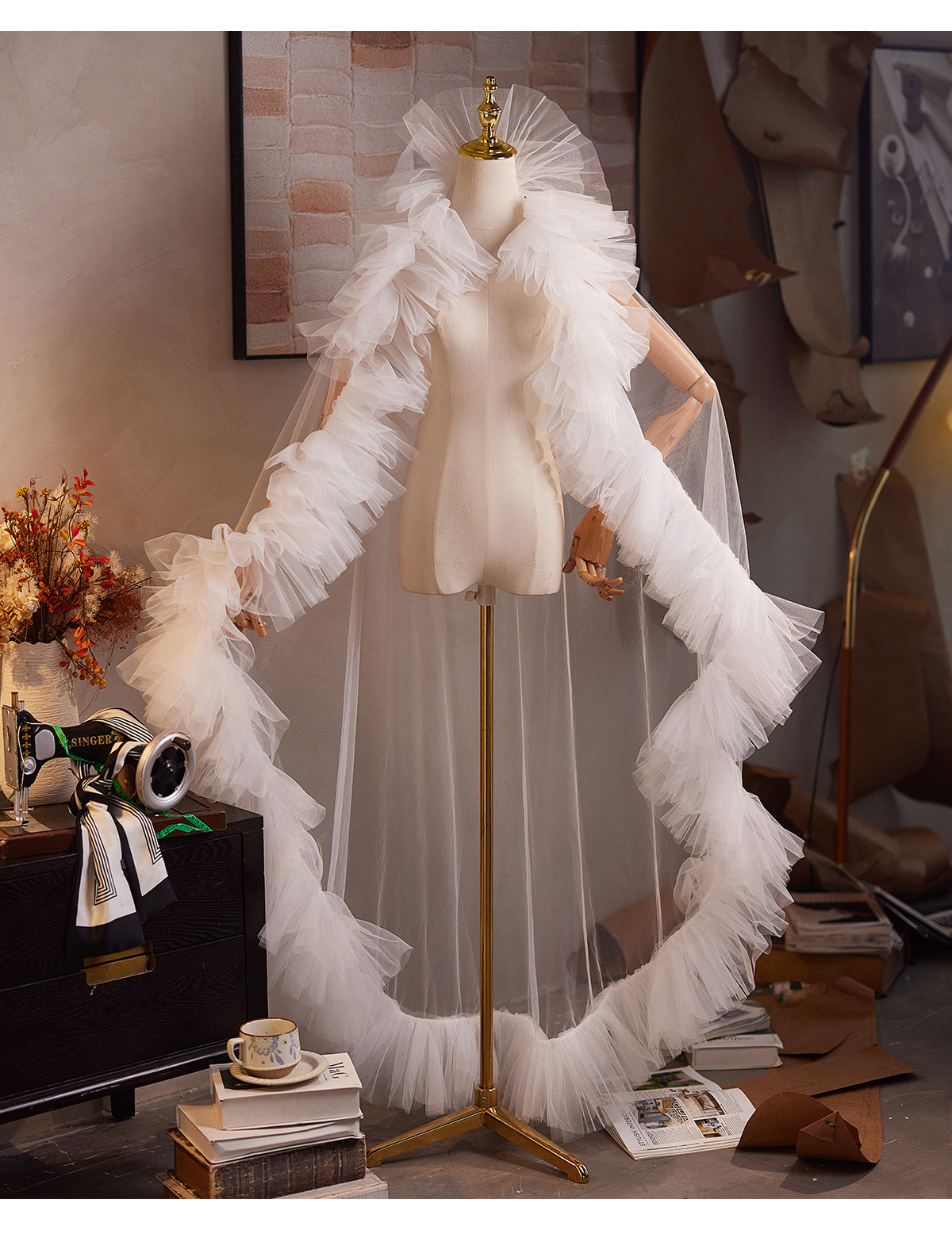 ケープ トレーン 裾引き 白 高級感 DIY 肩飾り アクセサリー 花嫁 パーティー ウェディングドレス DTY518