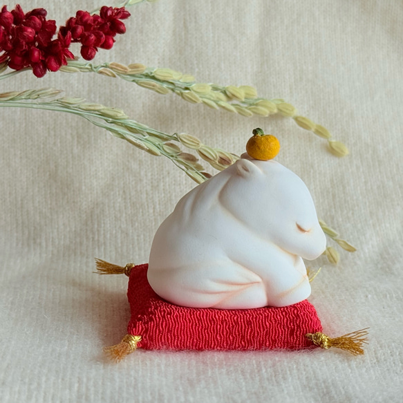 ちいさな午の鏡餅（小）　午年　お正月飾り 干支 置物　馬 3枚目の画像