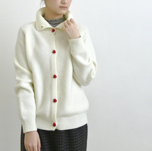 【カシミヤ♥４カラー展開】大人可愛いカーディガン│厚手│ハート型ボタン│カジュアル│通勤・通学│フェミニン│C-78 16枚目の画像