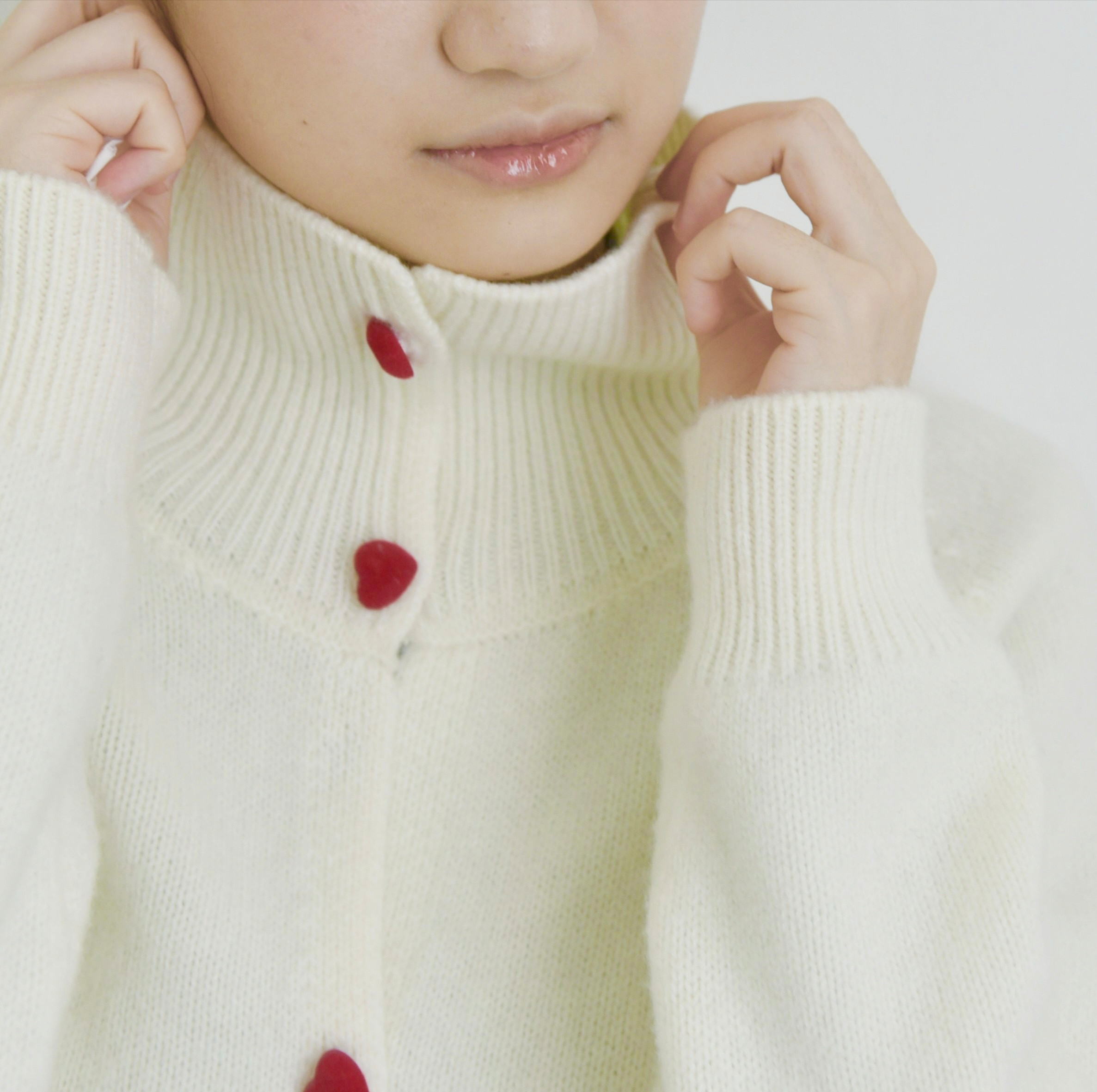 【カシミヤ♥４カラー展開】大人可愛いカーディガン│厚手│ハート型ボタン│カジュアル│通勤・通学│フェミニン│C-78