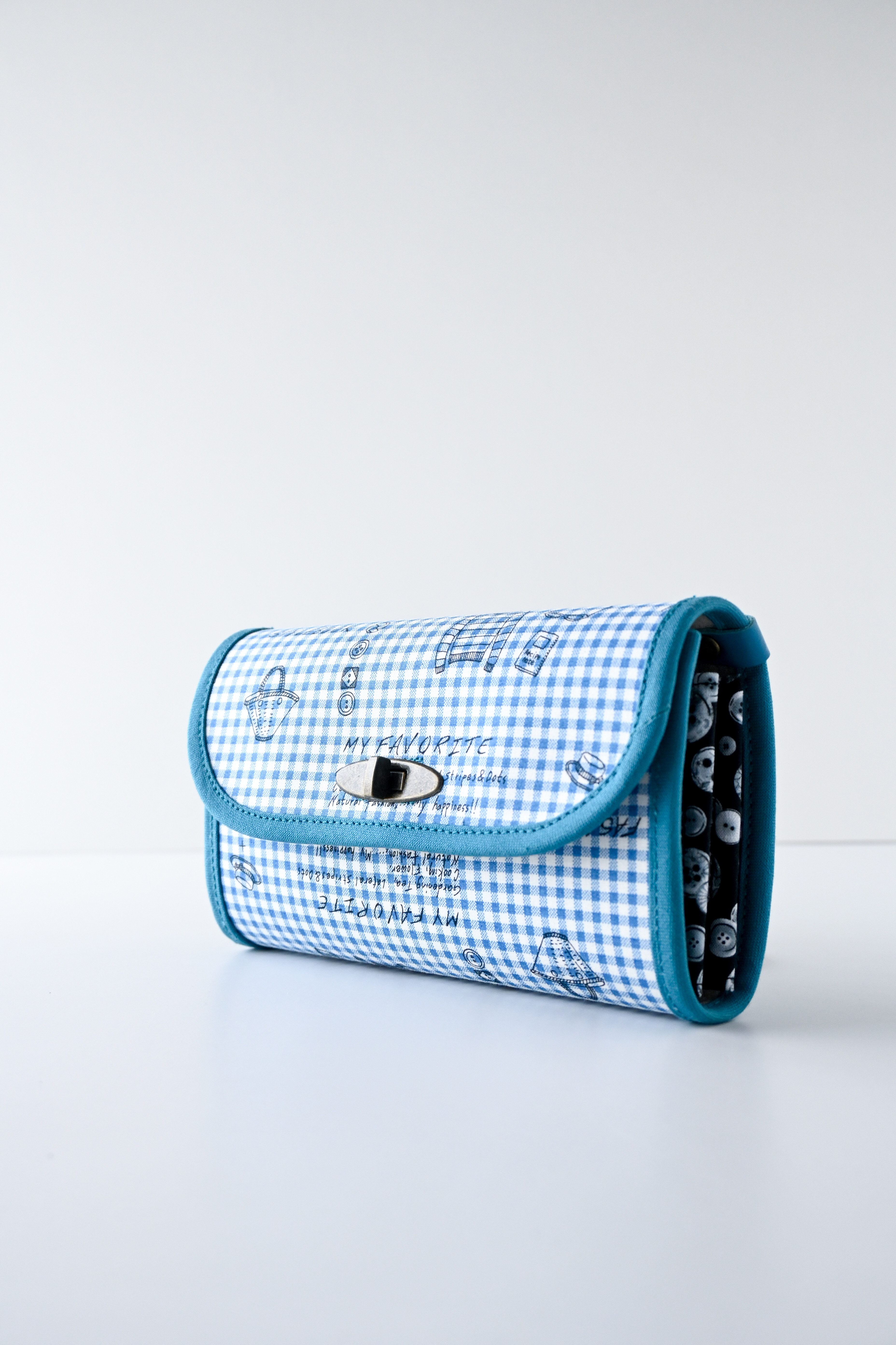 スマホが入る長財布バッグ/水色チェック