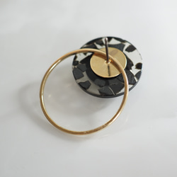 N様★モザイクデザイン　ブラック×クリア　2way　レトロボタンピアス　ゴールドフープ 7枚目の画像