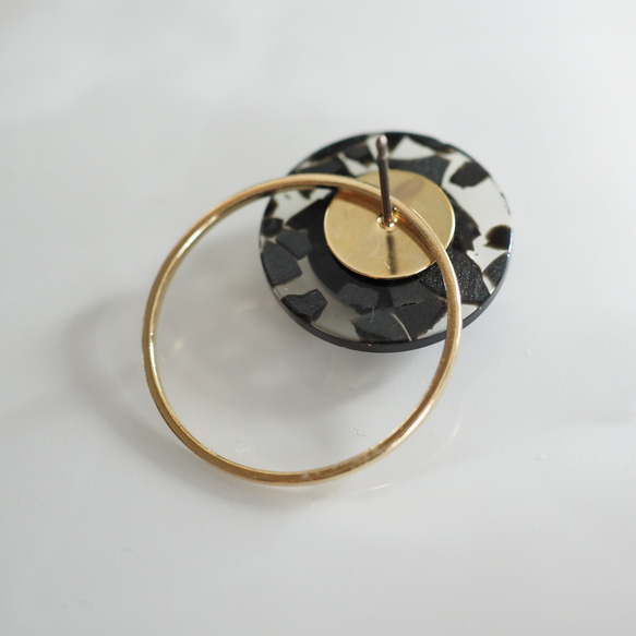 N様★モザイクデザイン　ブラック×クリア　2way　レトロボタンピアス　ゴールドフープ 7枚目の画像