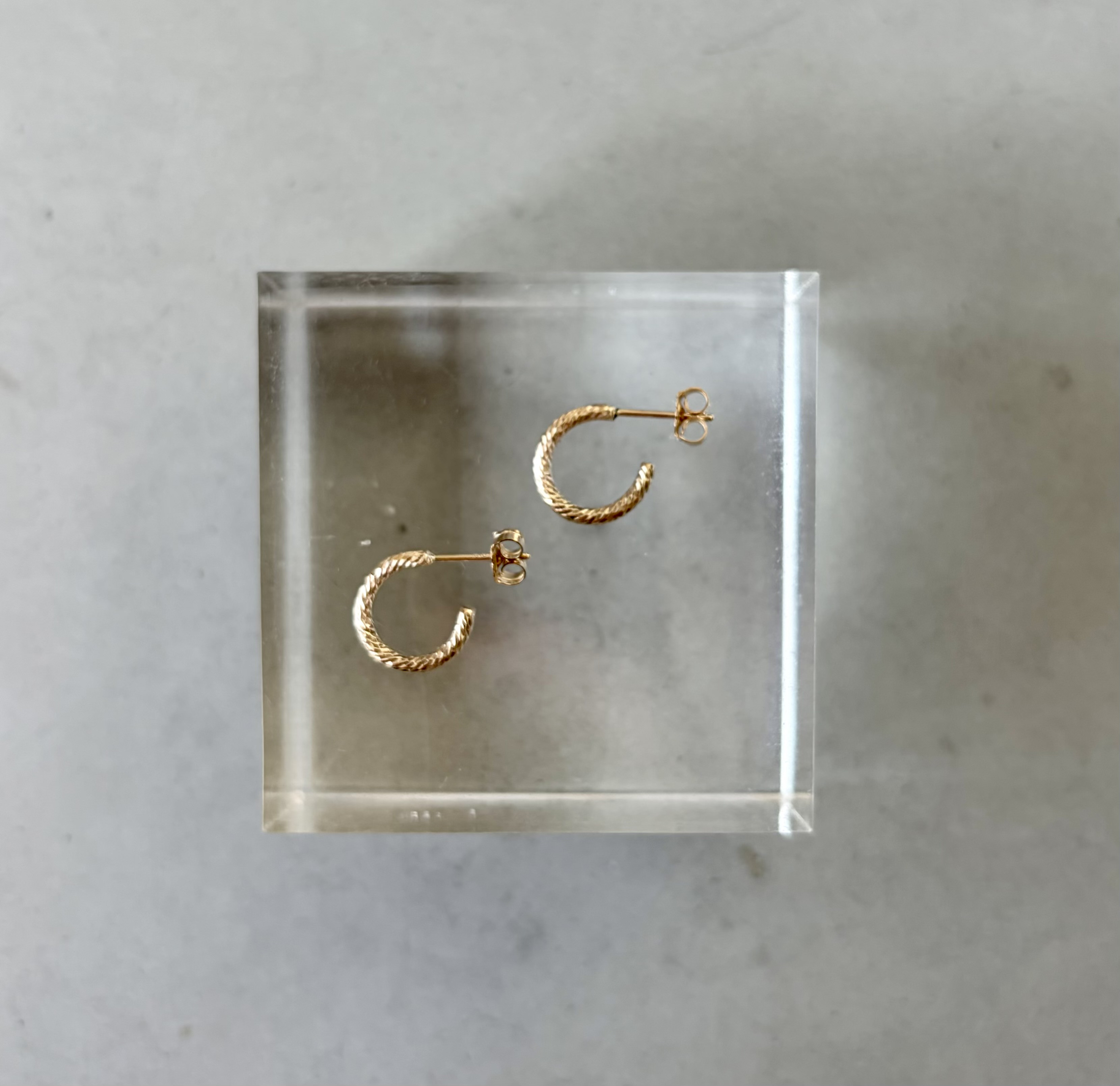 14kgf sparkle  mini hoop pierce