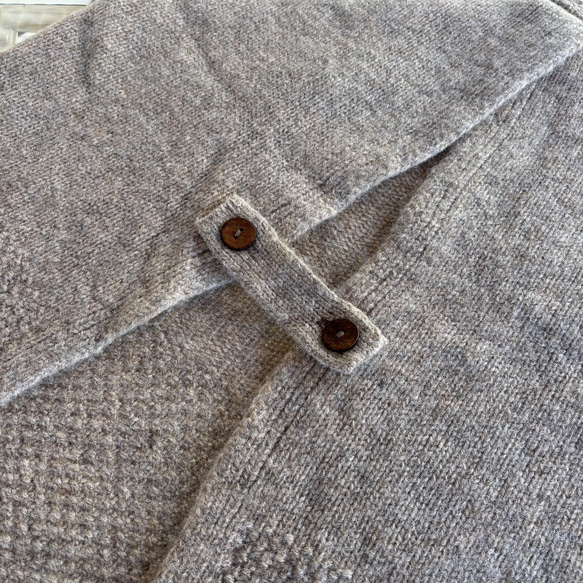 背中がかわいい♪アラン模様の後ろ開きベスト（25s−169） 13枚目の画像