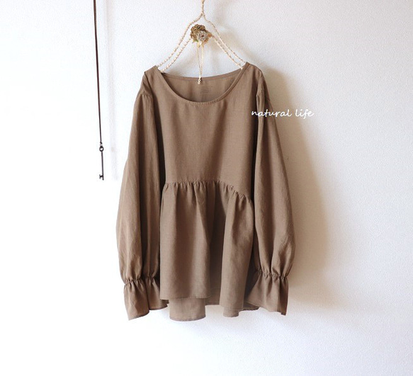 ハーフリネンのキャンディースリーブtops（モカベージュ） 1枚目の画像