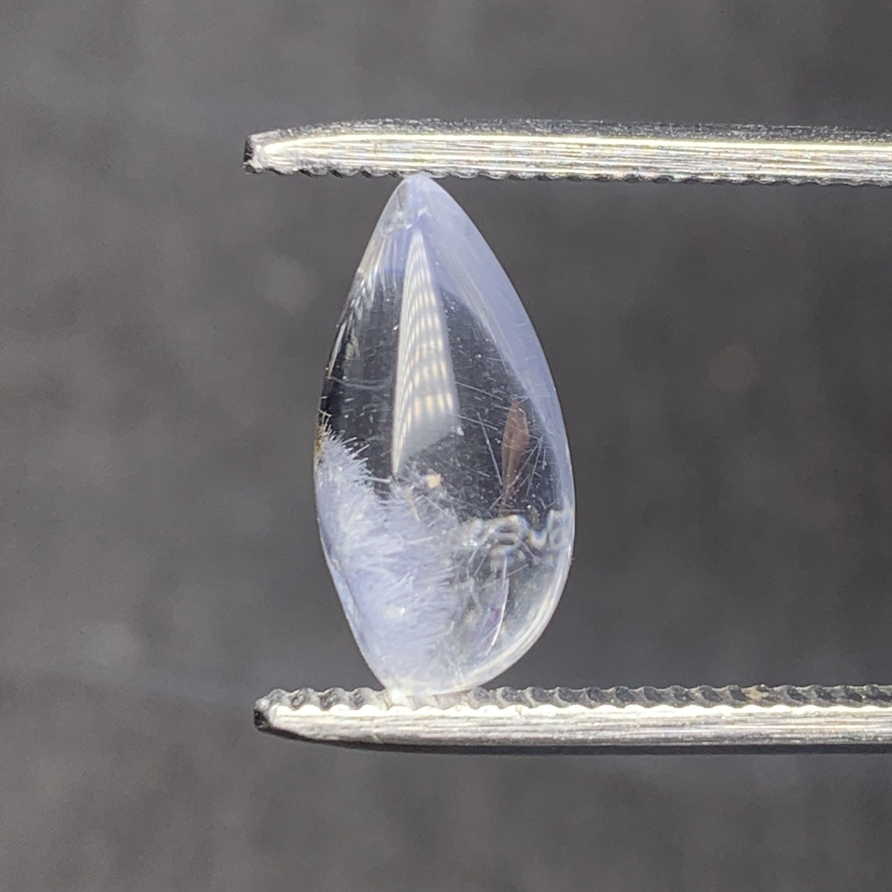 1.7グラム　デュモルチエライトインクォーツ ルース／天然水晶の中の青い世界／一点もの 希少天然石