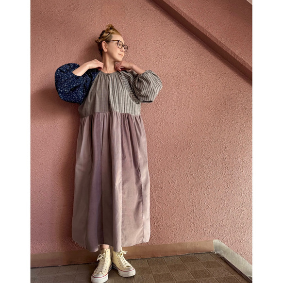 RATA❤️長さ選べる❣️大人のパッチワークワンピース❤️ゆったり身幅❤️フラワー×スモーキーストライプ×コーデュロイ 12枚目の画像