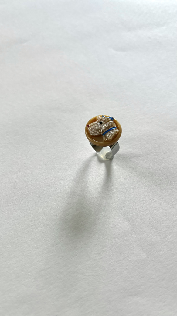 針がくっつく指輪型針刺し　チェコのガラスボタン「dogs」 11枚目の画像