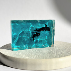 ジンベイザメの（コバルトブルー濃い）オブジェ / レジン / インテリア / 置物 / 夏 / 海 1枚目の画像