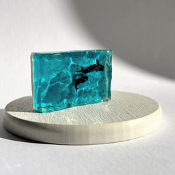 ジンベイザメの（コバルトブルー濃い）オブジェ / レジン / インテリア / 置物 / 夏 / 海 3枚目の画像