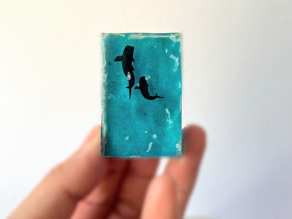 ジンベイザメの（コバルトブルー濃い）オブジェ / レジン / インテリア / 置物 / 夏 / 海 10枚目の画像