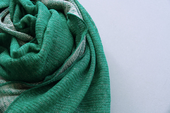 リネンニット　リバーシブルストール　グリーン×サーブル 3枚目の画像