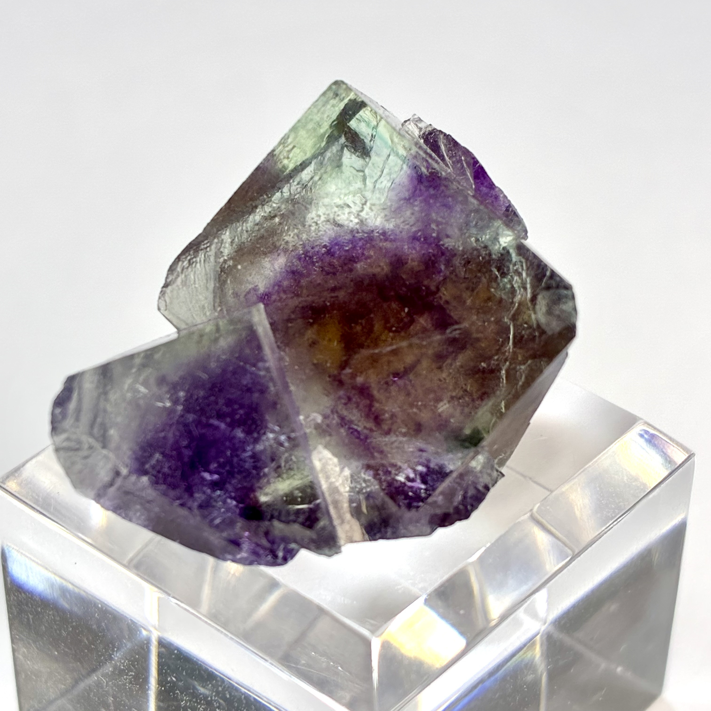 内モンゴル産フローライト 【一点物】 原石 鉱物 天然石 (No.1790)