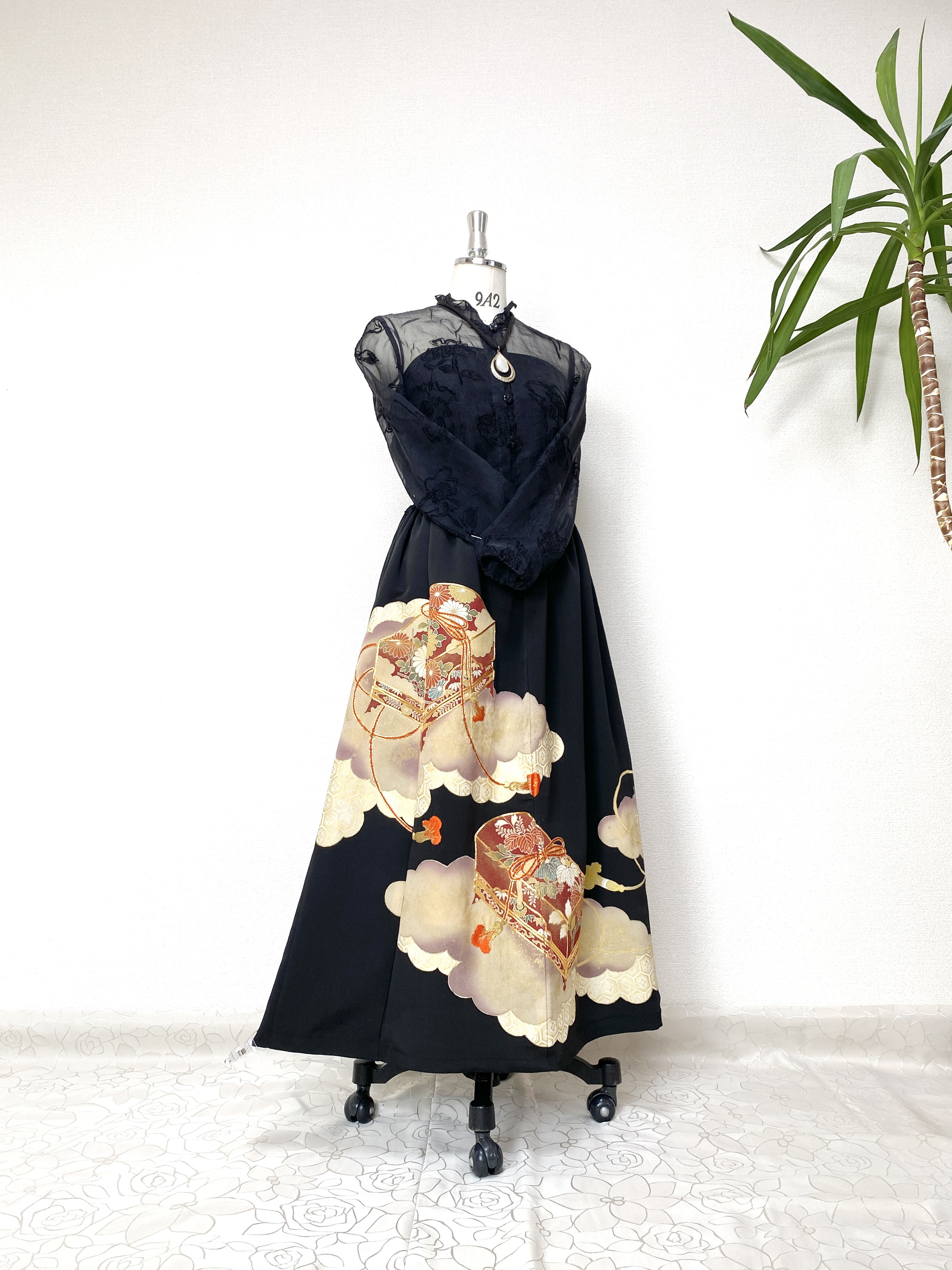 大人可愛いセレブ着物スカートフリーサイズ1点物黒留袖着物リメイクウエストゴムロングスカートフリーサイズ送料込み5816