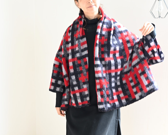 ふんわり♪ぬくぬく♪なショールタイプカーディガン　：レッド系 7枚目の画像