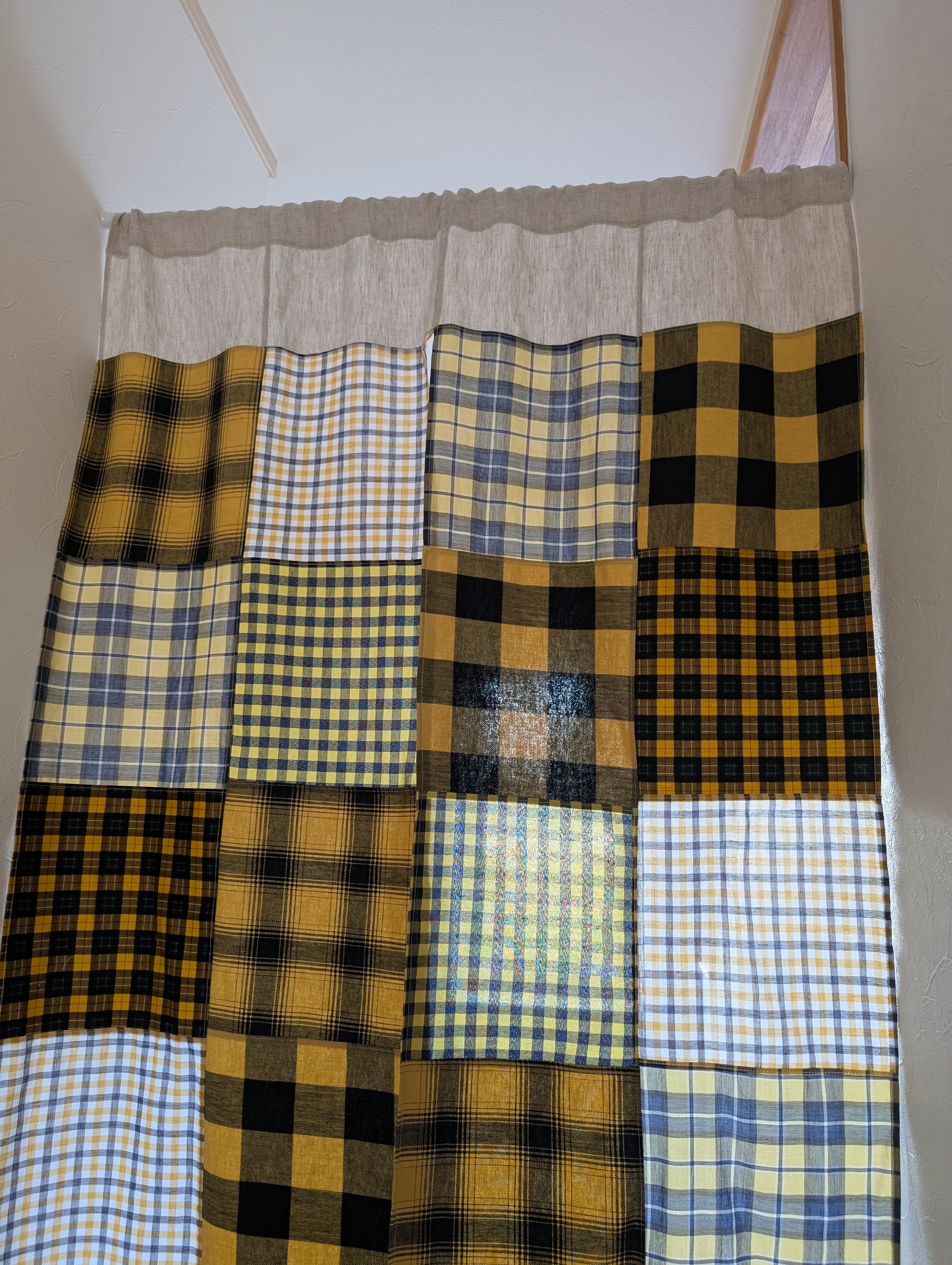 ❤チェック柄♥️秋冬❤アメカジ♥️マスタードイエロー❤大きめランダムパッチワークのれん★85✕150★