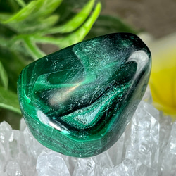 ★限定NEW★高品質♢お買得【マラカイト『孔雀石』タンブル連】❤️ 楽天市場】マラカイト 石 タンブル Malachite 孔雀石 マラカイト