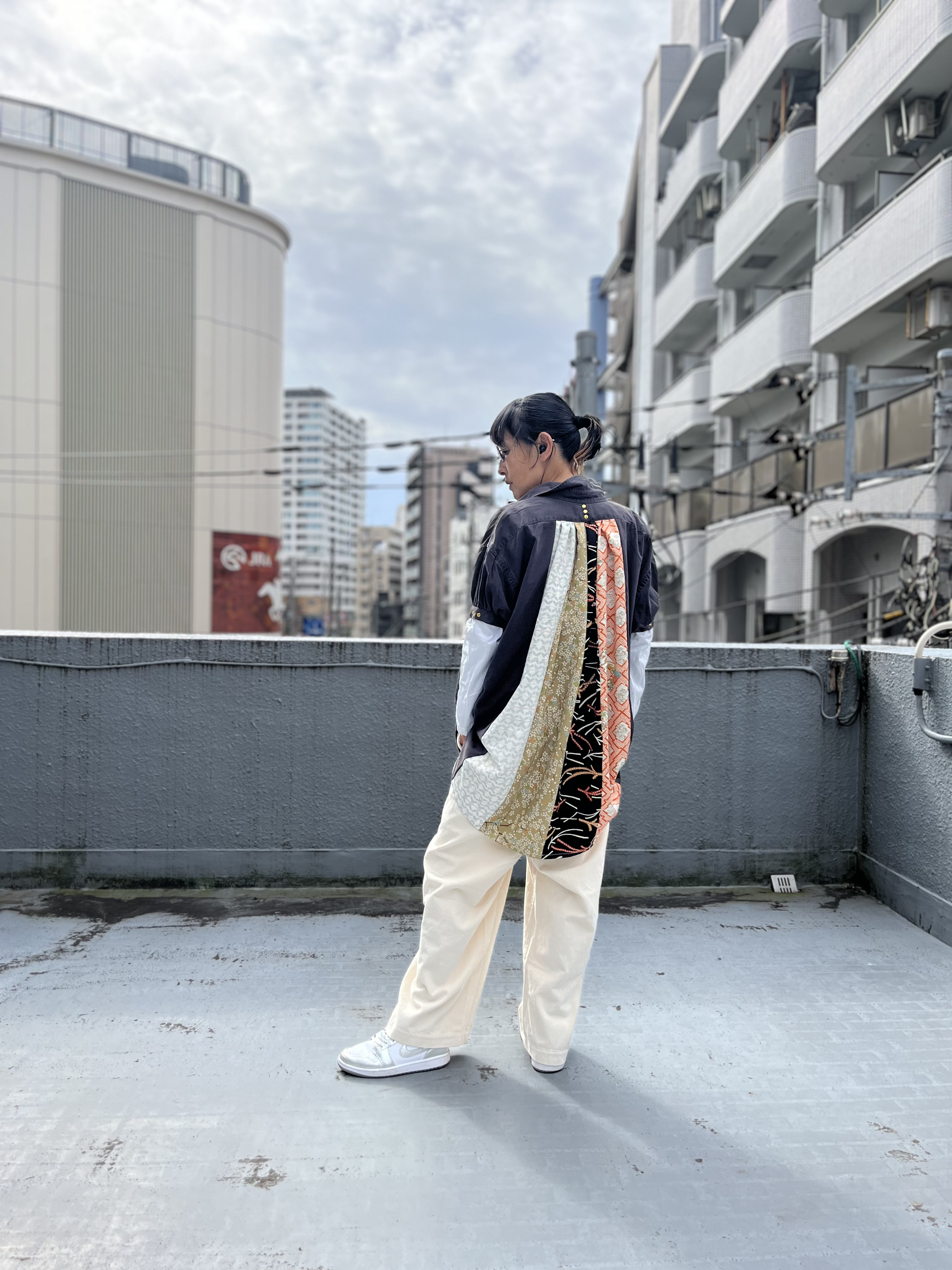 大人のためのスモック　着物ハギレパッチワークシャツ　着物リメイク　　※本体着物ハギレともにUSED