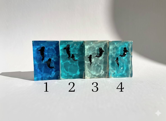 ジンベイザメの（コバルトブルー薄い）オブジェ / レジン / インテリア / 置物 / 夏 / 海 9枚目の画像