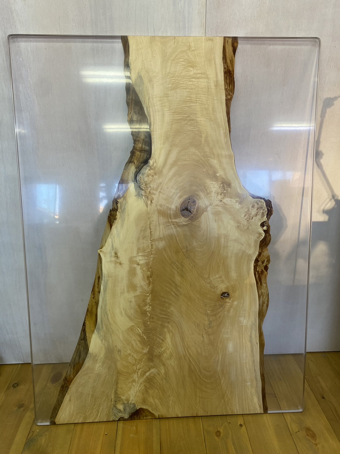 一枚板専門店　レジン天板⑩　トチ×クリア(透明)