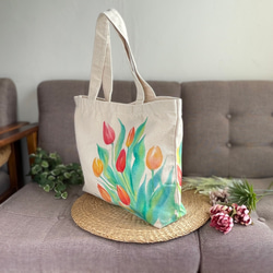 手描きチューリップ柄 トートバッグ大 キャンパス地 ナチュラル 花柄 2枚目の画像