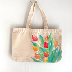 手描きチューリップ柄 トートバッグ大 キャンパス地 ナチュラル 花柄 4枚目の画像