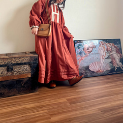 クロシェレースとプリーツのクラシカルワンピース　レンガ 8枚目の画像