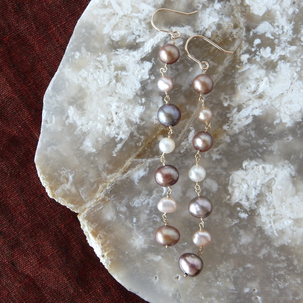 〖ブラウン系ミックスカラー〗淡水パールロングピアス/イヤリング14kgf 7pc【1830】