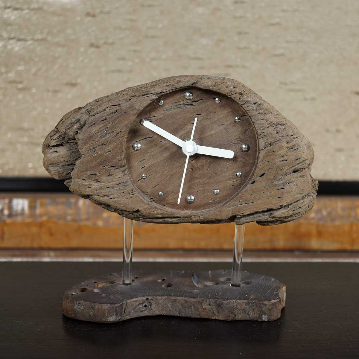 自然素材の時計　流木の時計　置時計　掛け時計　壁掛け時計　窓辺の装飾　木の時計　　１０３