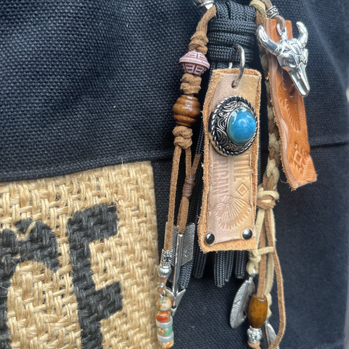 パラコードタッセルバッグチャーム ネイティブ・アメリカン バッグ