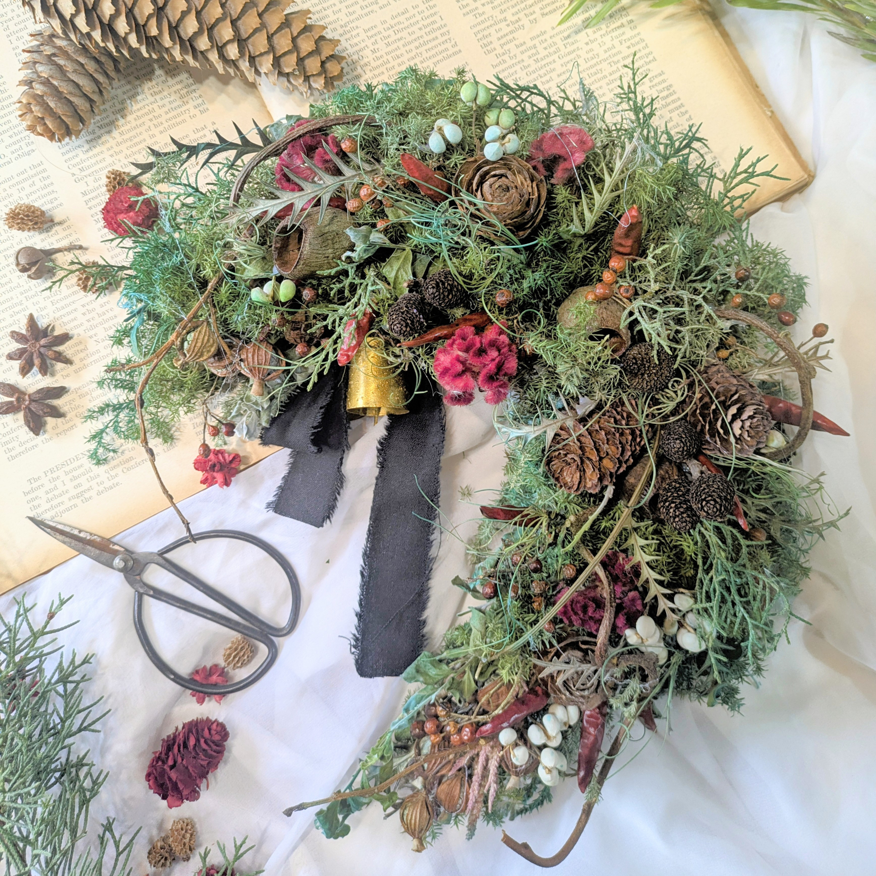 超早割クリスマス2025三日月リース ミニスワッグプレゼント♡　ギフト　新築祝い　誕生日祝い