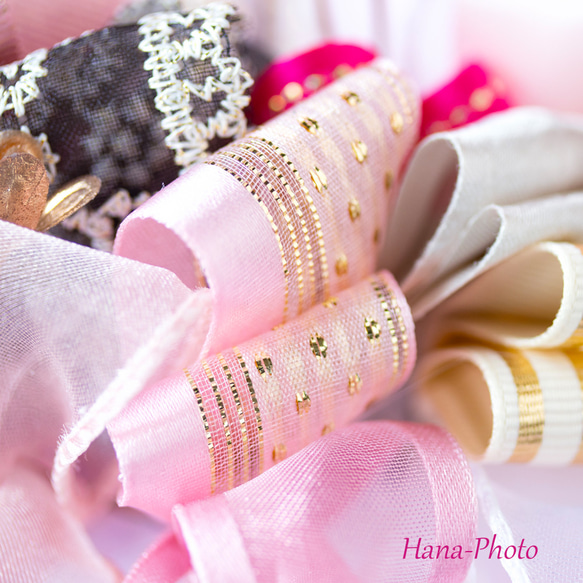 新作＞スイートピンクのお洒落リボン・リース　　 リース台：約15㎝   (526) 8枚目の画像