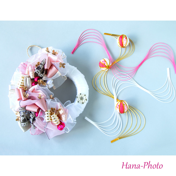新作＞スイートピンクのお洒落リボン・リース　　 リース台：約15㎝   (526) 5枚目の画像