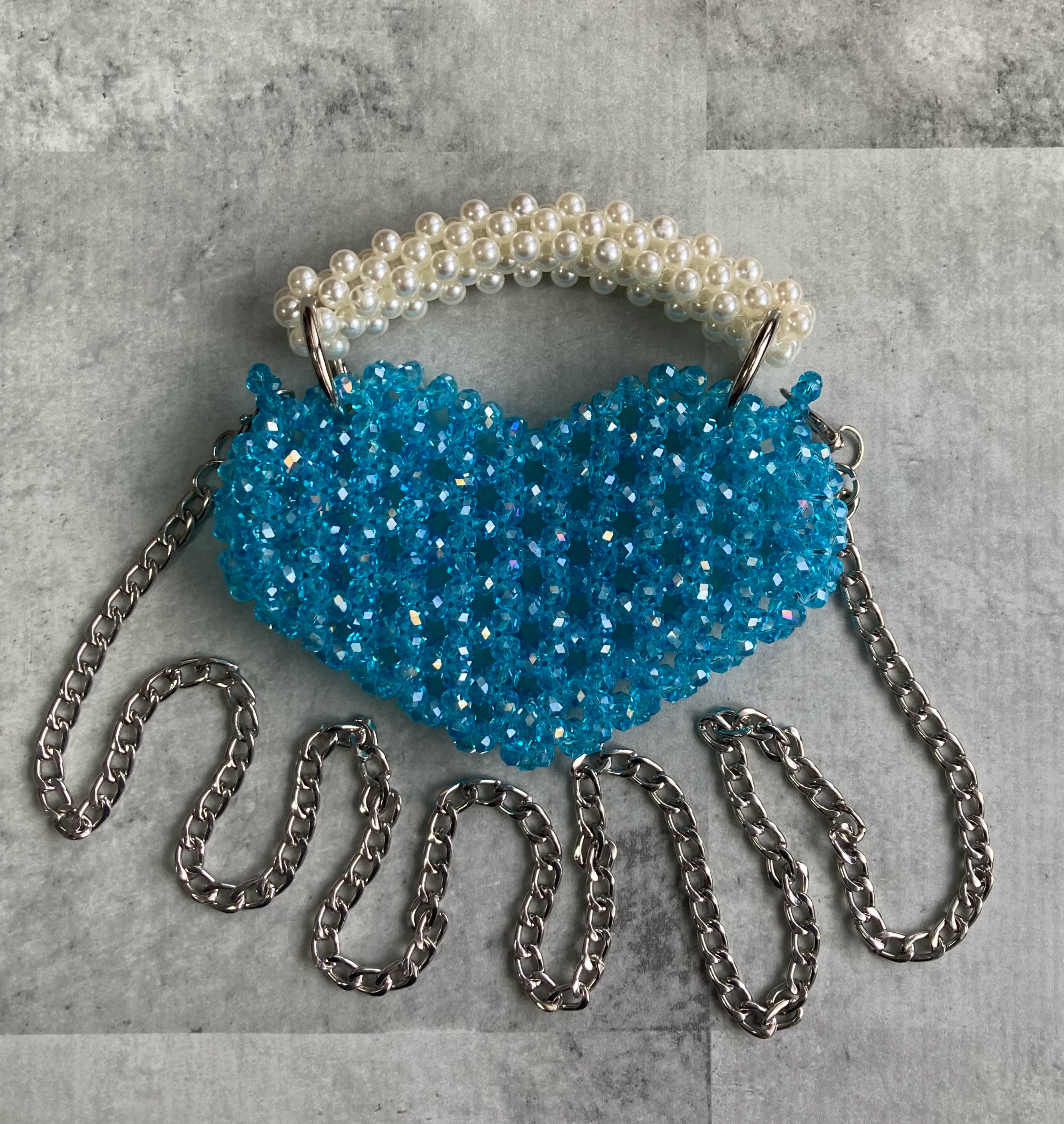 キラキラハートのマイクロミニバッグ　ビーズバッグ