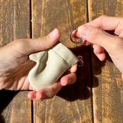 【特集掲載】冬のカラフルminiミトン レザーチャーム&リングケース 2枚目の画像