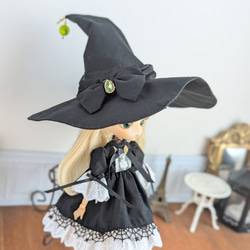 1484※リボンのとんがり魔女の黒帽子 ※ハルモニアブルームアウトフィット 1枚目の画像