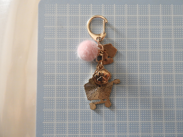 11月☆ 犬の日☆彡保護犬チャリティー☆彡　お買物 プードル ちゃん キーホルダ　☆彡　＊犬　トイプードル 3枚目の画像