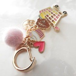 11月☆ 犬の日☆彡保護犬チャリティー☆彡　お買物 プードル ちゃん キーホルダ　☆彡　＊犬　トイプードル 16枚目の画像