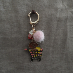 11月☆ 犬の日☆彡保護犬チャリティー☆彡　お買物 プードル ちゃん キーホルダ　☆彡　＊犬　トイプードル 6枚目の画像