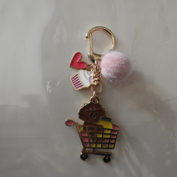 11月☆ 犬の日☆彡保護犬チャリティー☆彡　お買物 プードル ちゃん キーホルダ　☆彡　＊犬　トイプードル 14枚目の画像
