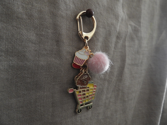 11月☆ 犬の日☆彡保護犬チャリティー☆彡　お買物 プードル ちゃん キーホルダ　☆彡　＊犬　トイプードル 7枚目の画像